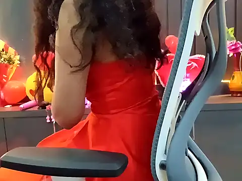 Snapshot of GoldnessAishu chatting on February 6, 2025, 6:24 pm GoldnessAishu online show from February 6, 2025, 6:24 pm