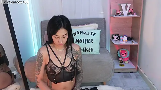 ValeriaCox online show from November 11, 2025, 2:34 pm