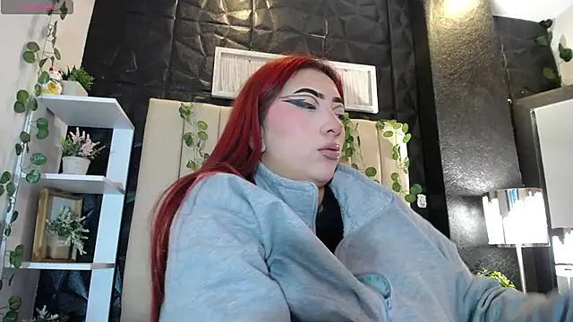 Snapshot of Mia_Rinn chatting on February 19, 2025, 2:22 pm Mia Rinn online show from February 19, 2025, 2:22 pm