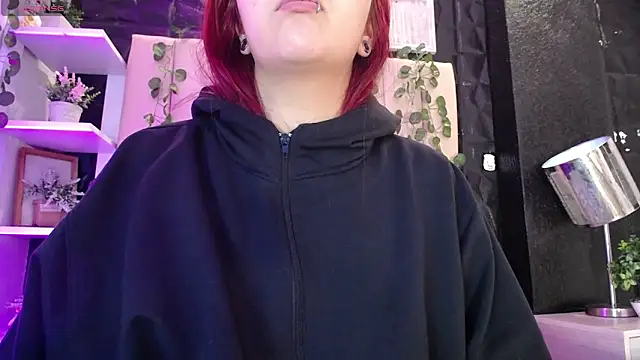 Snapshot of Mia_Rinn chatting on February 12, 2025, 12:55 pm Mia Rinn online show from February 12, 2025, 12:55 pm