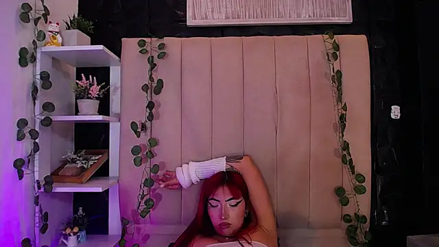 Snapshot of Mia_Rinn chatting on February 3, 2025, 7:52 pm Mia Rinn online show from February 3, 2025, 7:52 pm