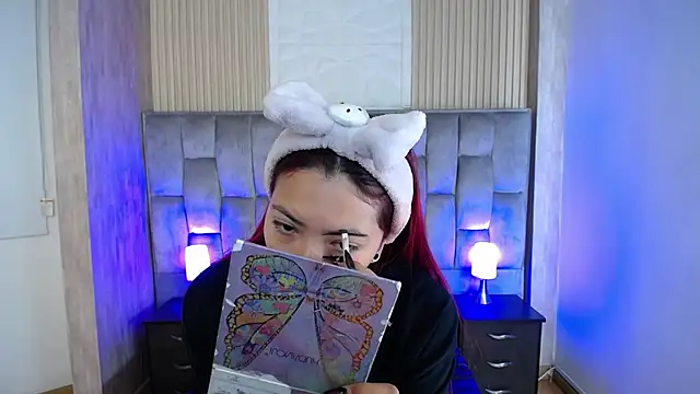 Snapshot of Mia_Rinn chatting on September 11, 2025, 1:11 pm Mia Rinn online show from September 11, 2025, 1:11 pm