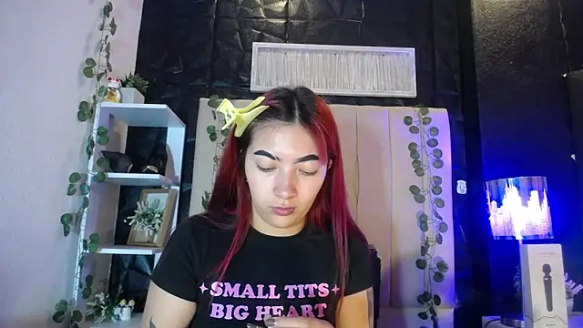 Snapshot of Mia_Rinn chatting on March 15, 2025, 1:18 pm Mia Rinn online show from March 15, 2025, 1:18 pm