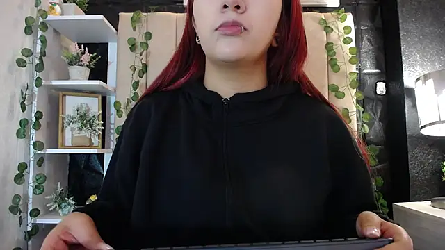 Snapshot of Mia_Rinn chatting on February 28, 2025, 1:03 pm Mia Rinn online show from February 28, 2025, 1:03 pm