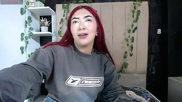 Snapshot of Mia_Rinn chatting on February 5, 2025, 1:11 pm Mia Rinn online show from February 5, 2025, 1:11 pm