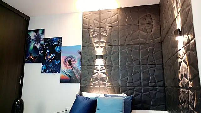 Snapshot of graceymilf666 chatting on February 18, 2026, 12:01 pm graceymilf666 online show from February 18, 2026, 12:01 pm