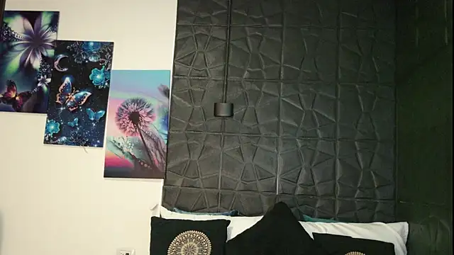 graceymilf666 online show from October 21, 2025, 11:31 am