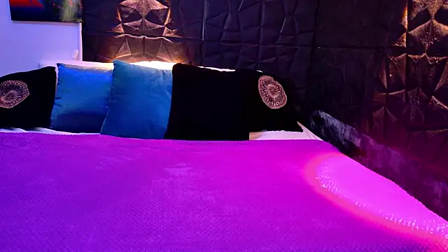 graceymilf666 online show from November 13, 2025, 11:25 am