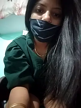 Hotty-Divya online show from April 1, 2026, 2:35 am