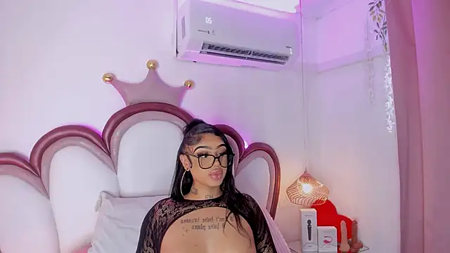 Snapshot of Mia_Jansen chatting on May 18, 2026, 2:11 pm Mia Jansen online show from May 18, 2026, 2:11 pm