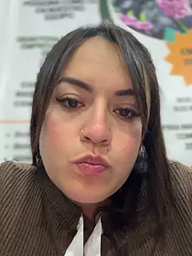 Snapshot of Lesly_10- chatting on February 9, 2026, 12:25 pm Lesly 10- online show from February 9, 2026, 12:25 pm