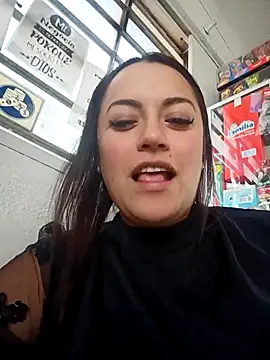 Snapshot of Lesly_10- chatting on February 20, 2026, 1:24 pm Lesly 10- online show from February 20, 2026, 1:24 pm