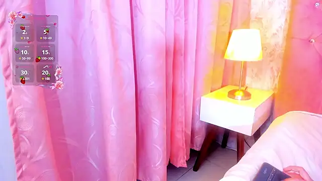 Snapshot of Elii_ross chatting on March 18, 2025, 7:44 pm Elii ross online show from March 18, 2025, 7:44 pm