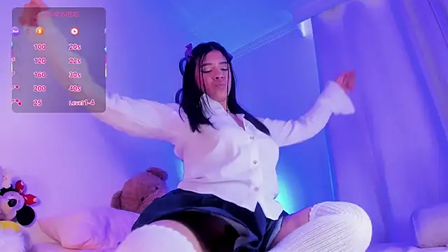 Snapshot of Elii_ross chatting on December 17, 2025, 6:57 pm Elii ross online show from December 17, 2025, 6:57 pm