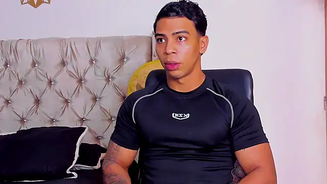 Snapshot of Andrew_wolf7 chatting on October 18, 2025, 2:41 pm Andrew wolf7 online show from October 18, 2025, 2:41 pm