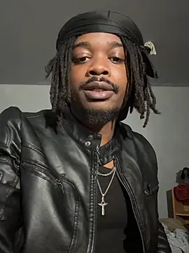 Snapshot of SluttyLyfe4L chatting on February 15, 2026, 4:24 am SluttyLyfe4L online show from February 15, 2026, 4:24 am