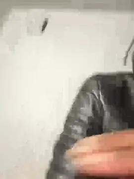 Snapshot of SluttyLyfe4L chatting on February 21, 2026, 2:57 am SluttyLyfe4L online show from February 21, 2026, 2:57 am