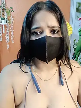 Snapshot of Sony-Model chatting on June 15, 2026, 5:18 am Sony-Model online show from June 15, 2026, 5:18 am