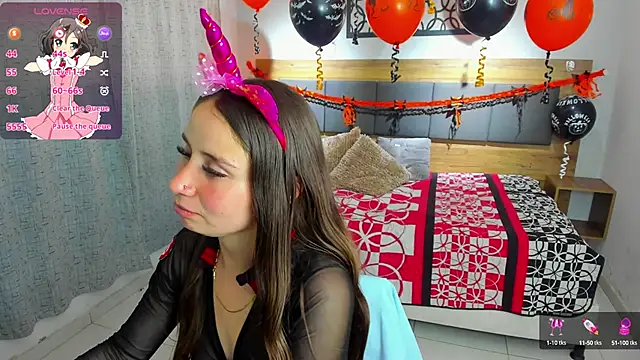 Snapshot of martina_lujann chatting on October 3, 2025, 1:45 pm martina lujann online show from October 3, 2025, 1:45 pm
