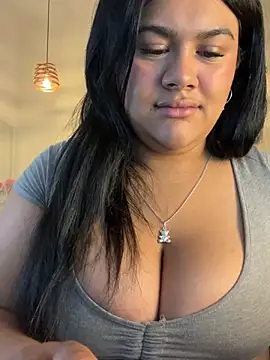 Snapshot of _Dulcinea_1 chatting on April 27, 2026, 3:26 am Dulcinea 1 online show from April 27, 2026, 3:26 am