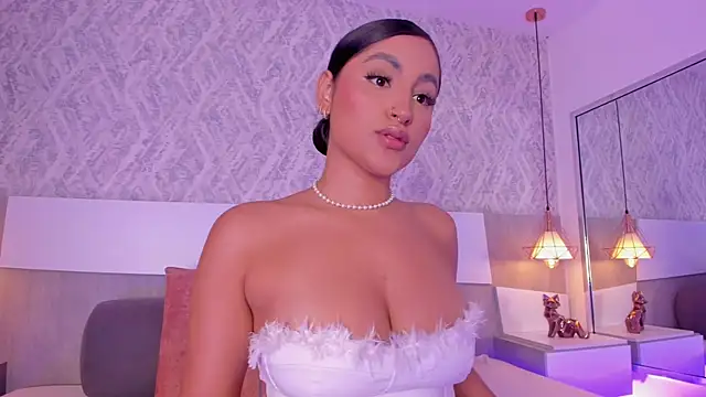 Snapshot of AishaPeyton chatting on December 3, 2025, 2:49 pm AishaPeyton online show from December 3, 2025, 2:49 pm