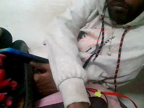 devilsam3327 online show from November 29, 2025, 9:26 pm