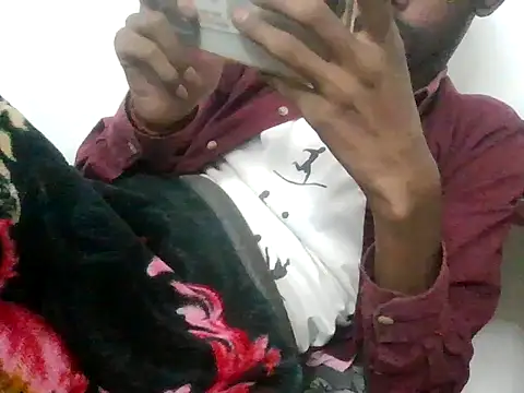 devilsam3327 online show from November 10, 2025, 4:12 pm