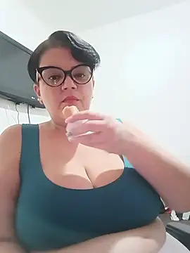 Madisonpalacio online show from July 16, 2026, 6:38 pm