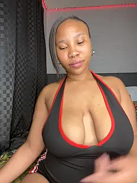 Snapshot of DrippinCaramelCutie chatting on March 30, 2026, 3:19 am DrippinCaramelCutie online show from March 30, 2026, 3:19 am