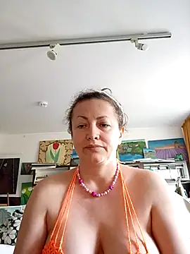 Snapshot of MariaAnaSunshine chatting on September 27, 2025, 1:39 pm MariaAnaSunshine online show from September 27, 2025, 1:39 pm