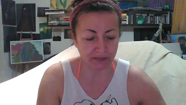 Snapshot of MariaAnaSunshine chatting on October 14, 2025, 5:13 pm MariaAnaSunshine online show from October 14, 2025, 5:13 pm