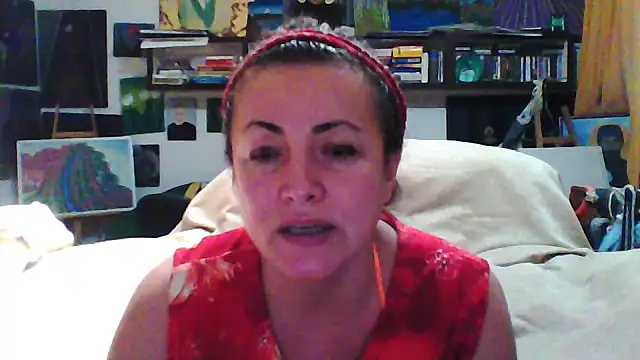 Snapshot of MariaAnaSunshine chatting on October 12, 2025, 1:40 am MariaAnaSunshine online show from October 12, 2025, 1:40 am
