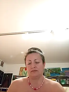 Snapshot of MariaAnaSunshine chatting on September 25, 2025, 7:42 pm MariaAnaSunshine online show from September 25, 2025, 7:42 pm