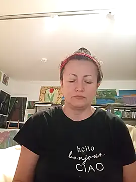 Snapshot of MariaAnaSunshine chatting on October 1, 2025, 8:24 pm MariaAnaSunshine online show from October 1, 2025, 8:24 pm
