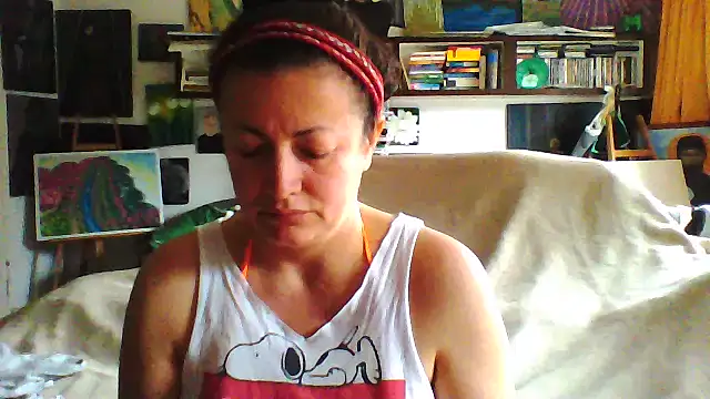 Snapshot of MariaAnaSunshine chatting on October 15, 2025, 7:27 am MariaAnaSunshine online show from October 15, 2025, 7:27 am