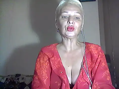 Snapshot of MaryJane441 chatting on November 7, 2025, 9:58 am MaryJane441 online show from November 7, 2025, 9:58 am