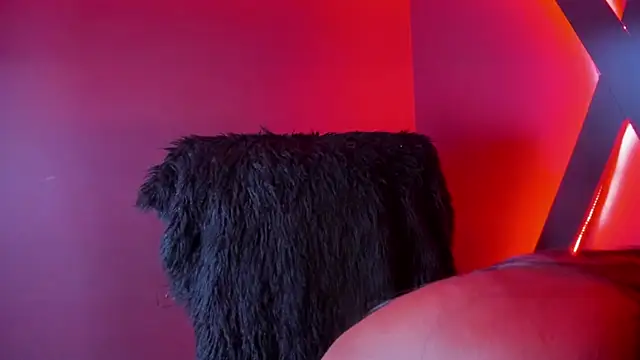 zoe roux21 online show from October 5, 2025, 9:55 am