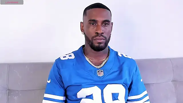 Snapshot of Dvid_Rullers chatting on March 21, 2025, 9:01 pm Dvid Rullers online show from March 21, 2025, 9:01 pm