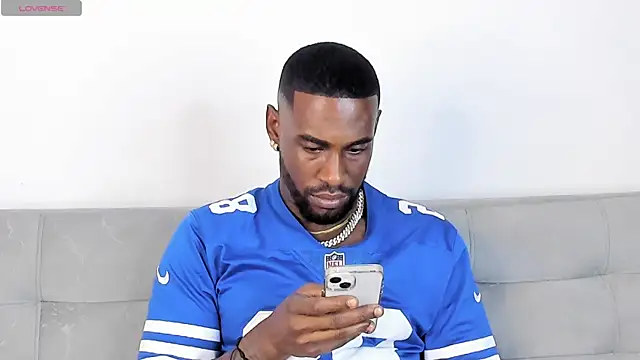 Snapshot of Dvid_Rullers chatting on March 22, 2025, 12:06 am Dvid Rullers online show from March 22, 2025, 12:06 am