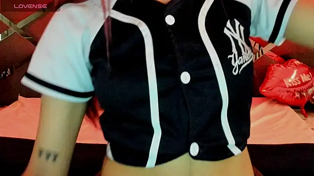 SexyNaf online show from October 2, 2025, 7:06 pm