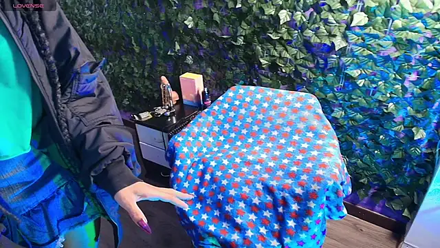 SexyNaf online show from November 25, 2025, 7:25 pm