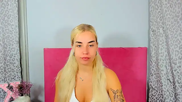 KristyHoney online show from October 10, 2025, 5:19 am