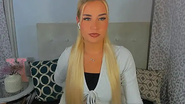 KristyHoney online show from June 6, 2026, 2:00 pm