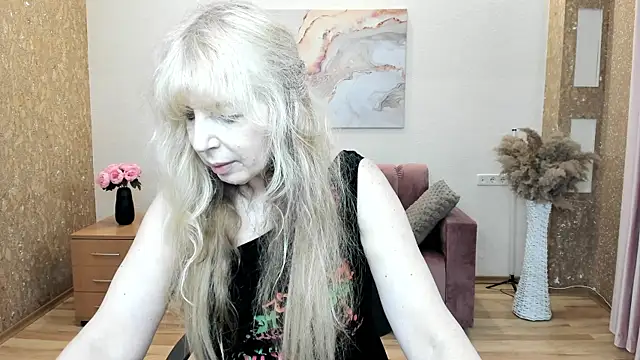 Snapshot of Anna_Diax chatting on May 22, 2026, 11:52 am Anna Diax online show from May 22, 2026, 11:52 am