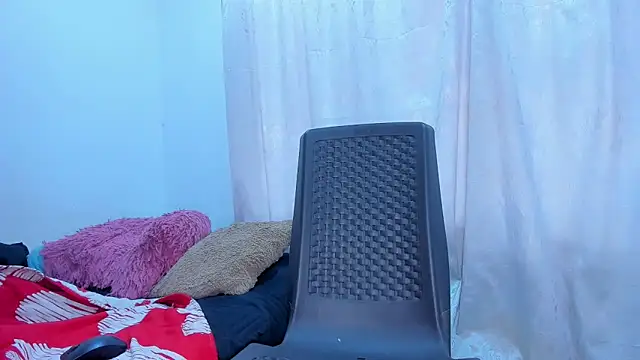 cristinamontiel online show from March 29, 2026, 2:19 pm