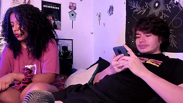 hothoneychile online show from March 26, 2026, 2:54 am