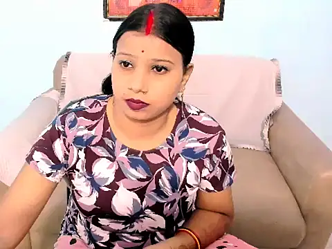 kendracox21 online show from April 12, 2026, 4:05 am