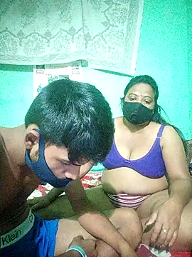 Group Of Lust online show from April 15, 2026, 8:31 pm