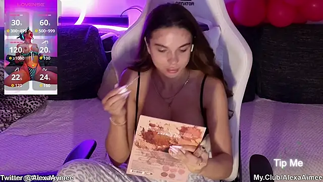 AlexaAimee online show from April 3, 2026, 6:53 am