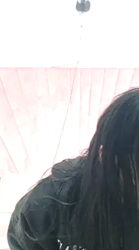 Snapshot of DaisyLane_ chatting on March 15, 2025, 4:57 am DaisyLane online show from March 15, 2025, 4:57 am